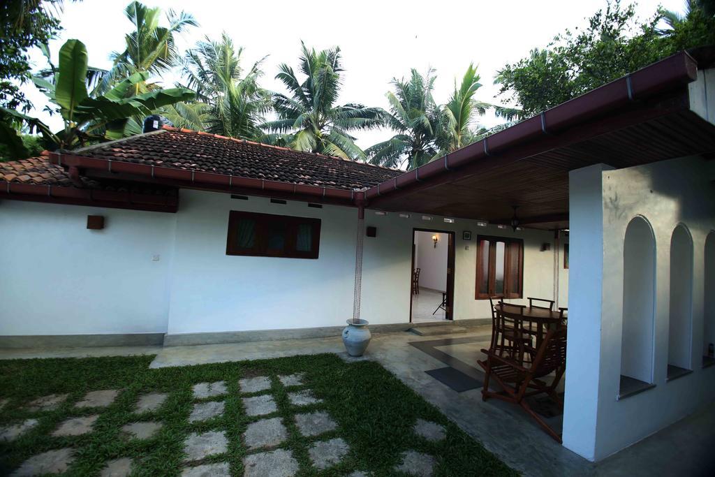 Summer Dew Villa Талпе Стая снимка