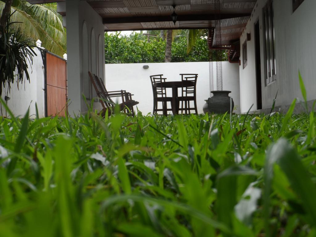 Summer Dew Villa Талпе Стая снимка
