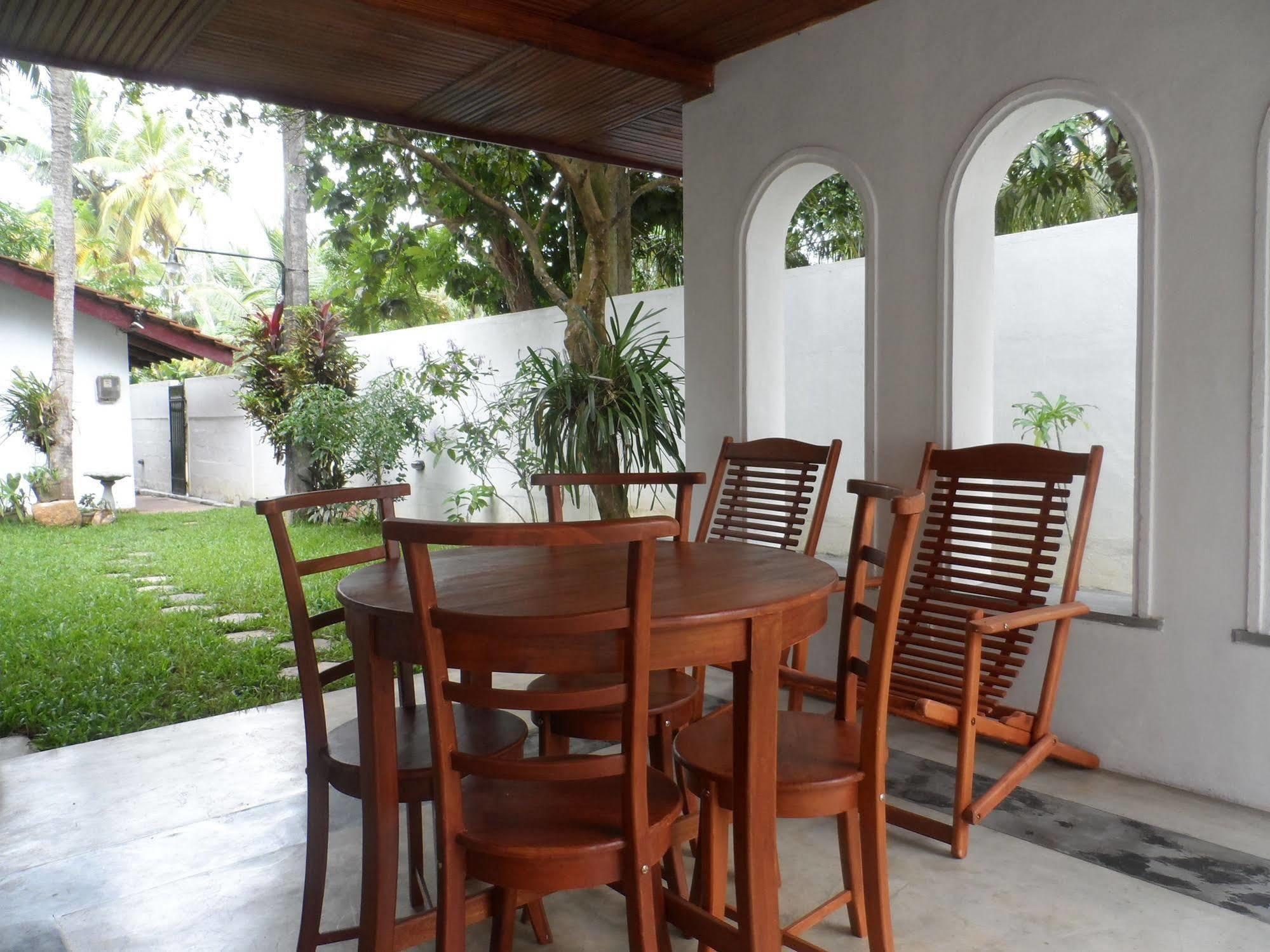 Summer Dew Villa Талпе Екстериор снимка