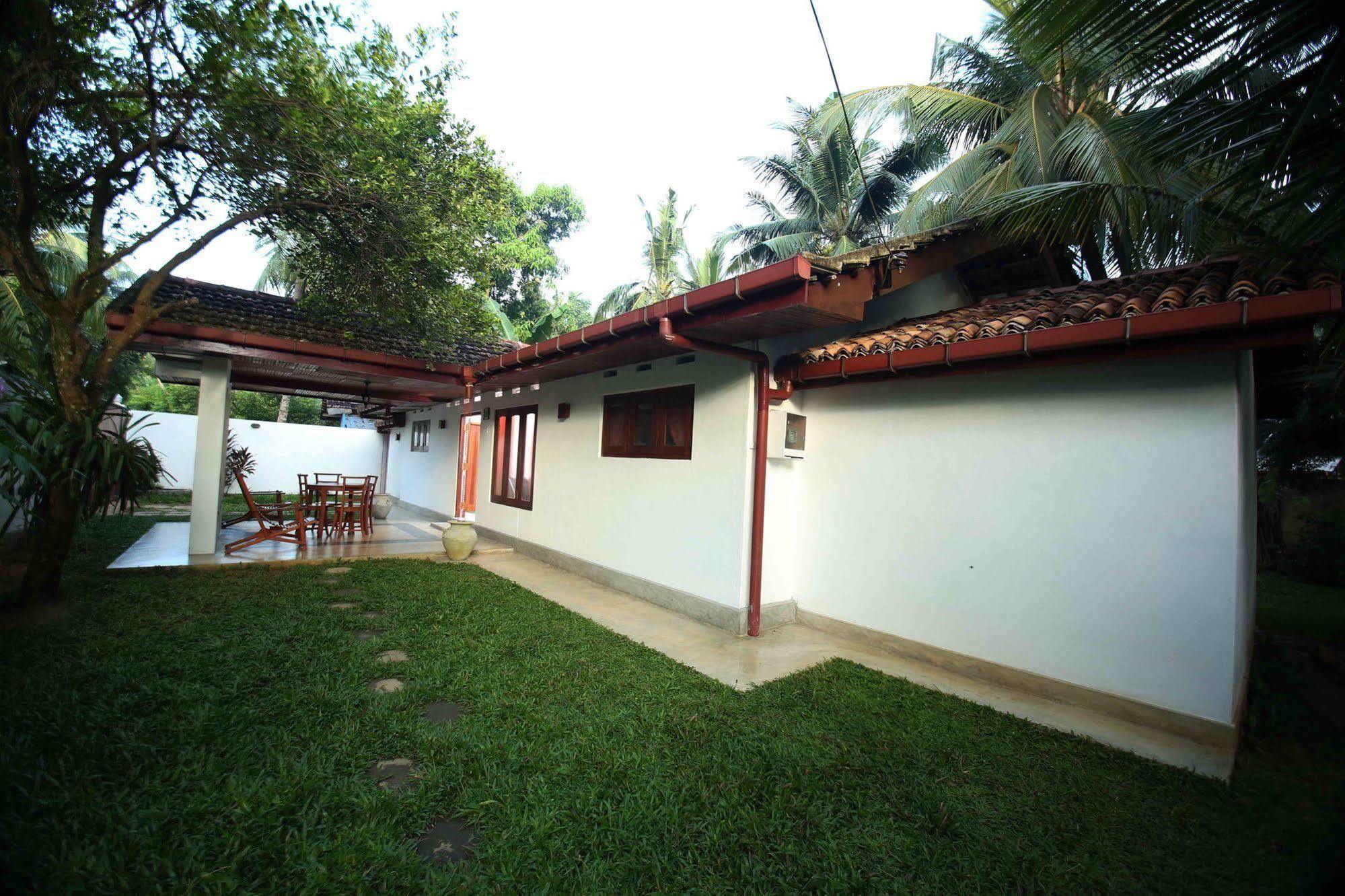 Summer Dew Villa Талпе Екстериор снимка